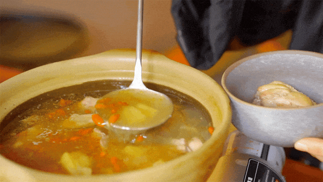 SS:网站文件：20251226153153656294.gif；原始文件：640.gif