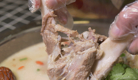 SS:网站文件：20260421093136913917.gif；原始文件：t0111ee77d63f20e5ad.gif